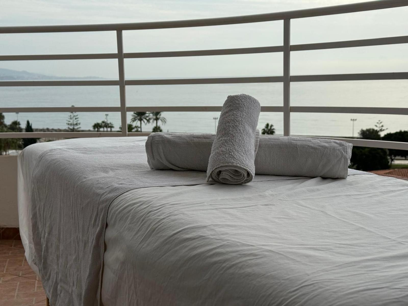 Ferienwohnung A&N Atico Vista Al Mar Torre Del Mar Exterior foto